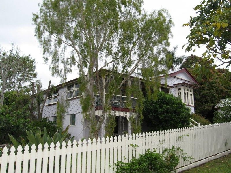 2 Howard Street, Gaythorne QLD 4051