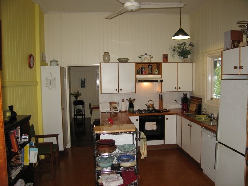 2 Howard Street, Gaythorne QLD 4051