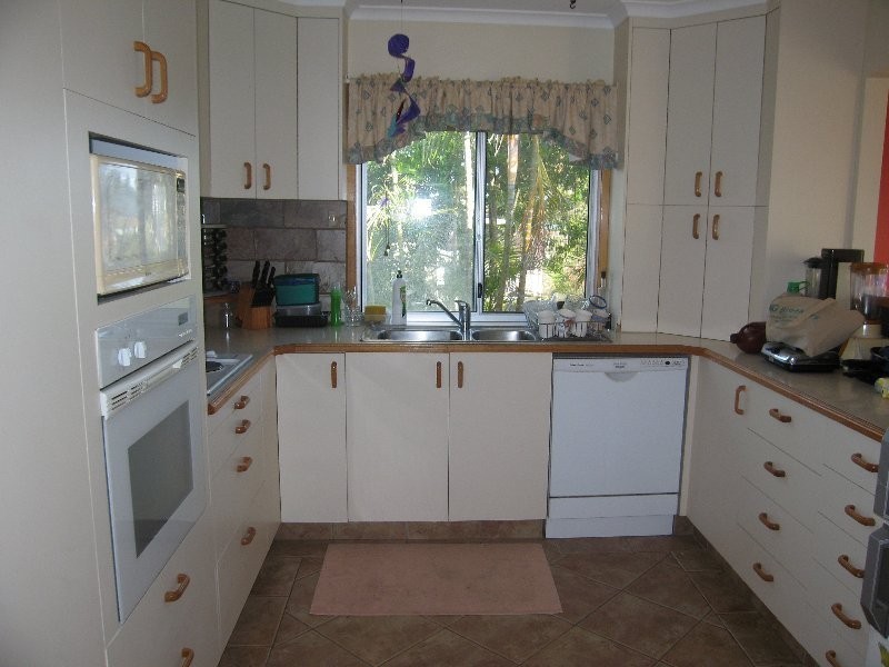 219 Bunya Road, Arana Hills QLD 4054