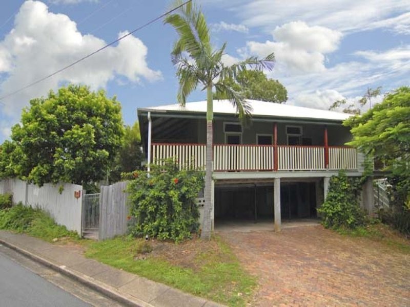 33 Mina Parade, Newmarket QLD 4051