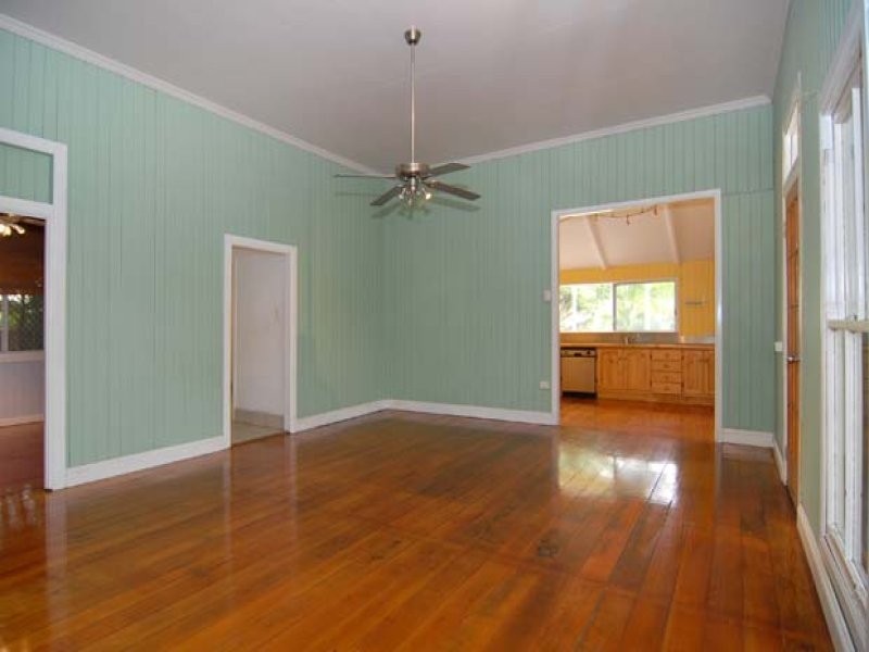 33 Mina Parade, Newmarket QLD 4051