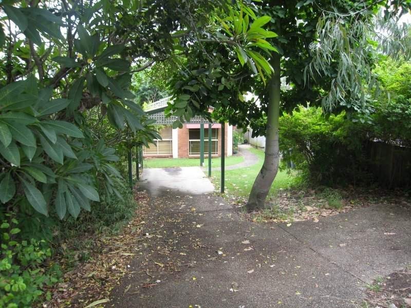 2 Murrell Street, Newmarket QLD 4051