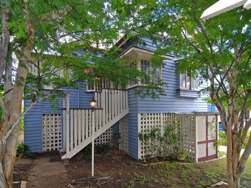 16 Parker Street, Newmarket QLD 4051