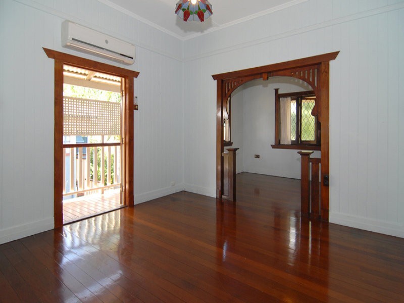 16 Parker Street, Newmarket QLD 4051