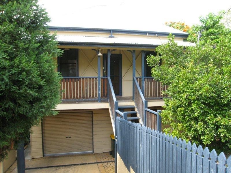 25 Gilbert Road, Windsor QLD 4030