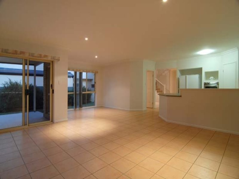 7 Daniel Place, Newmarket QLD 4051