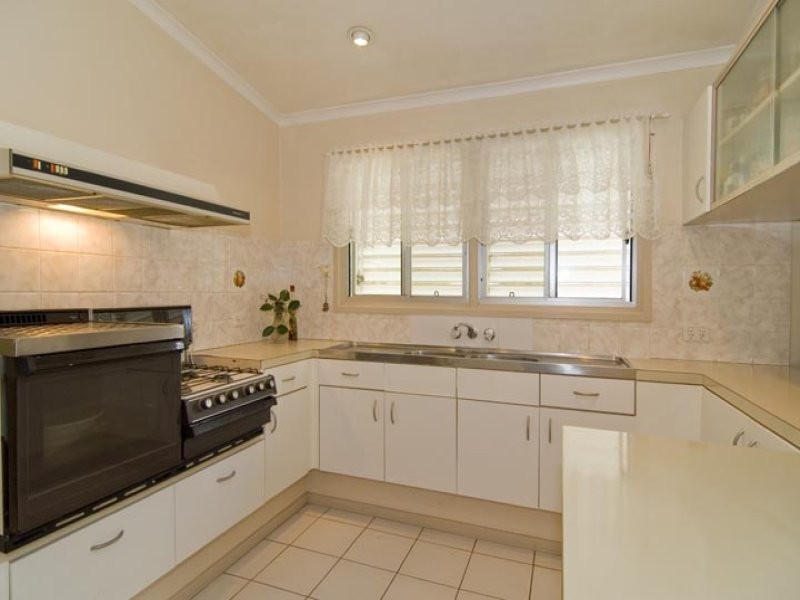 11 Reedan Street, Everton Park QLD 4053