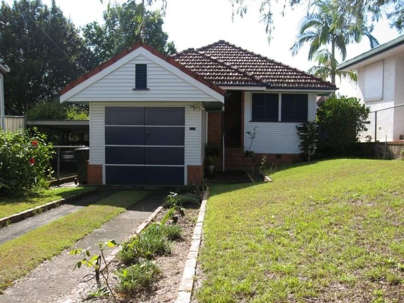 19 Baynes Street, Highgate Hill QLD 4101