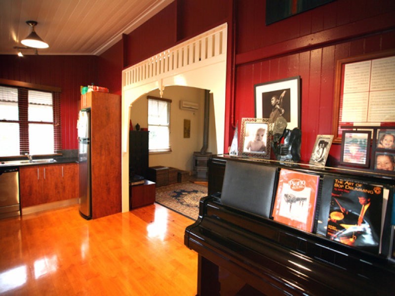 260 Enoggera Road, Newmarket QLD 4051