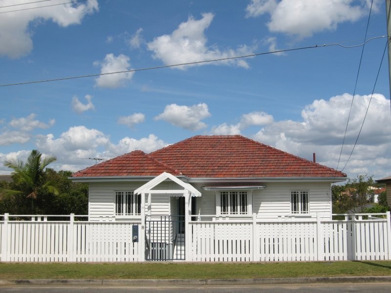 8 Tathra Street, Stafford QLD 4053