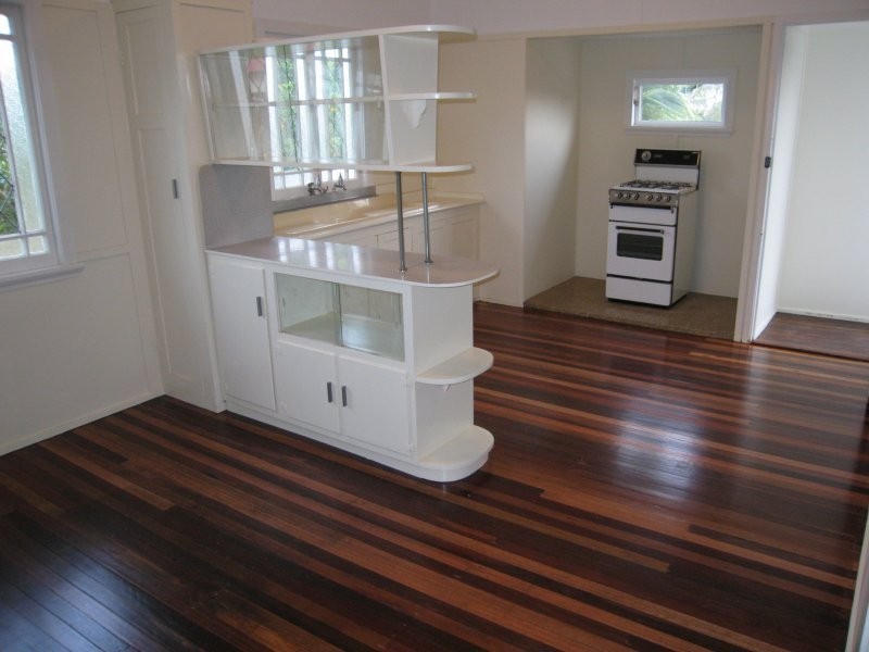 8 Tathra Street, Stafford QLD 4053