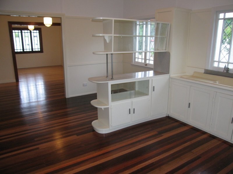 8 Tathra Street, Stafford QLD 4053