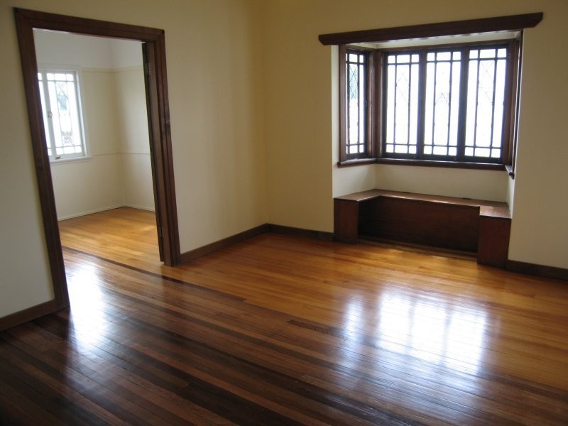 8 Tathra Street, Stafford QLD 4053