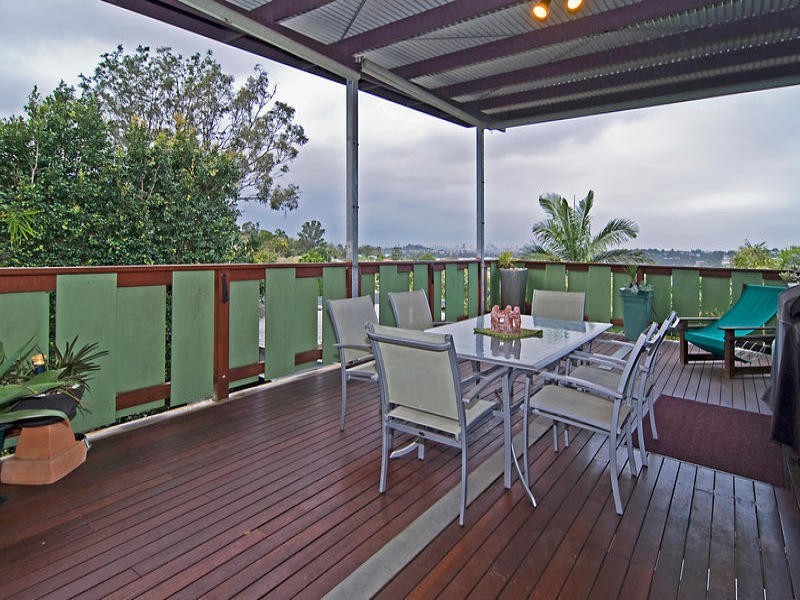 32 Caratel Street, Stafford QLD 4053