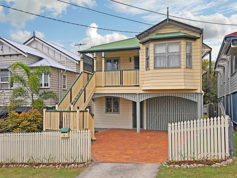 6 Seventh Avenue, Windsor QLD 4030