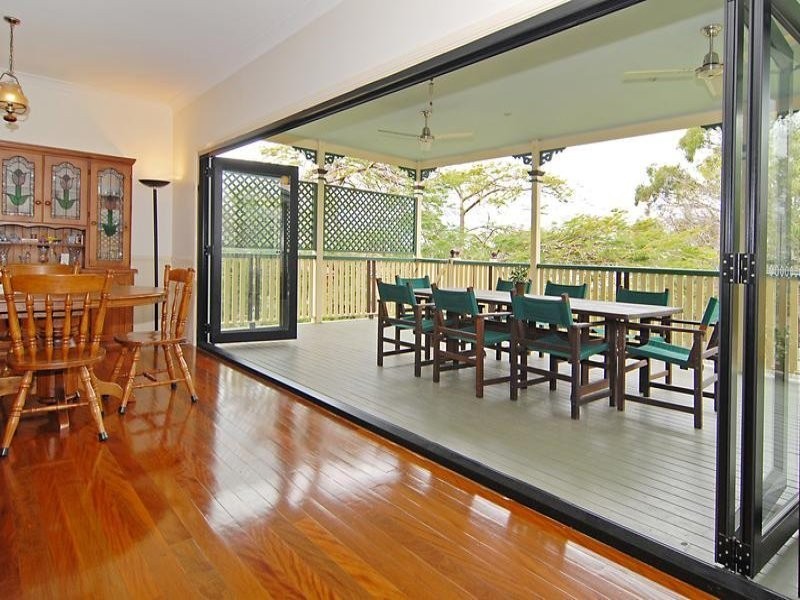 6 Seventh Avenue, Windsor QLD 4030