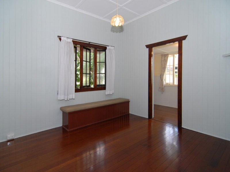 16 Parker Street, Newmarket QLD 4051