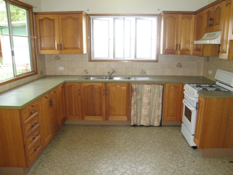 15 Reuben Street, Stafford QLD 4053