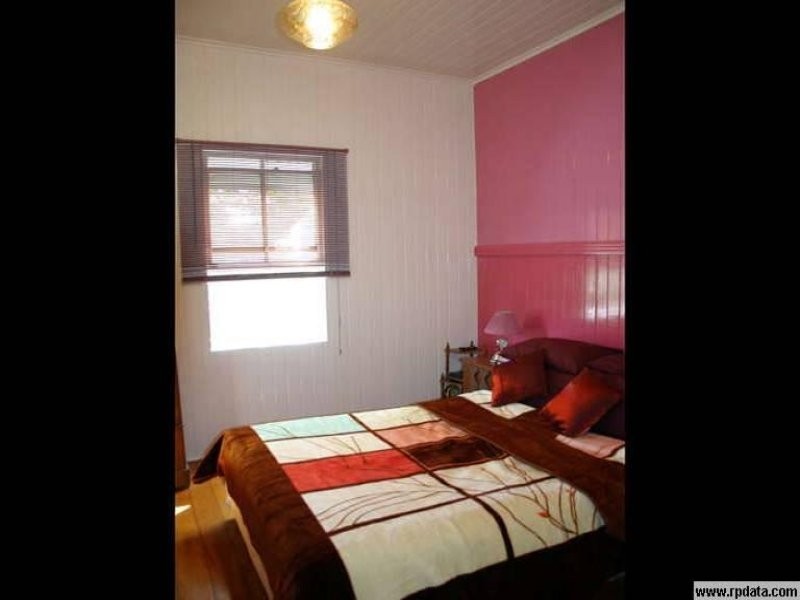 15 Kedron Brook Road, Wilston QLD 4051