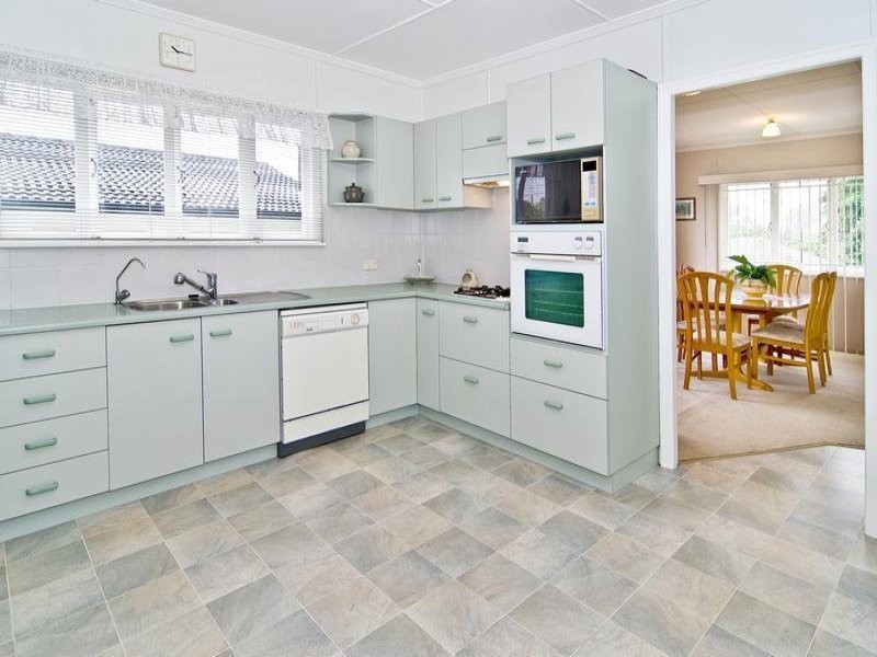 18 Gabon Street, Stafford QLD 4053