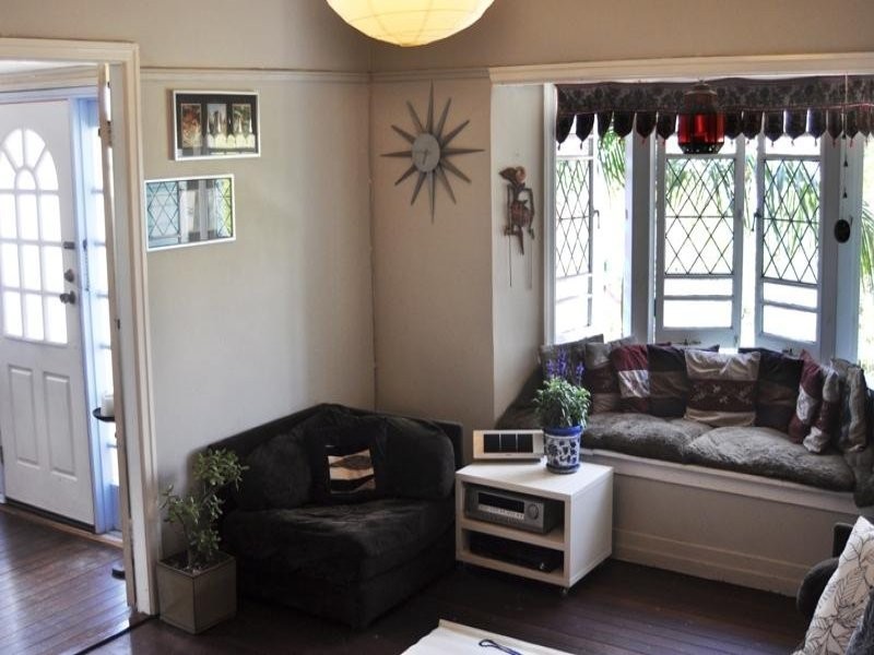 25 Greene Street, Newmarket QLD 4051