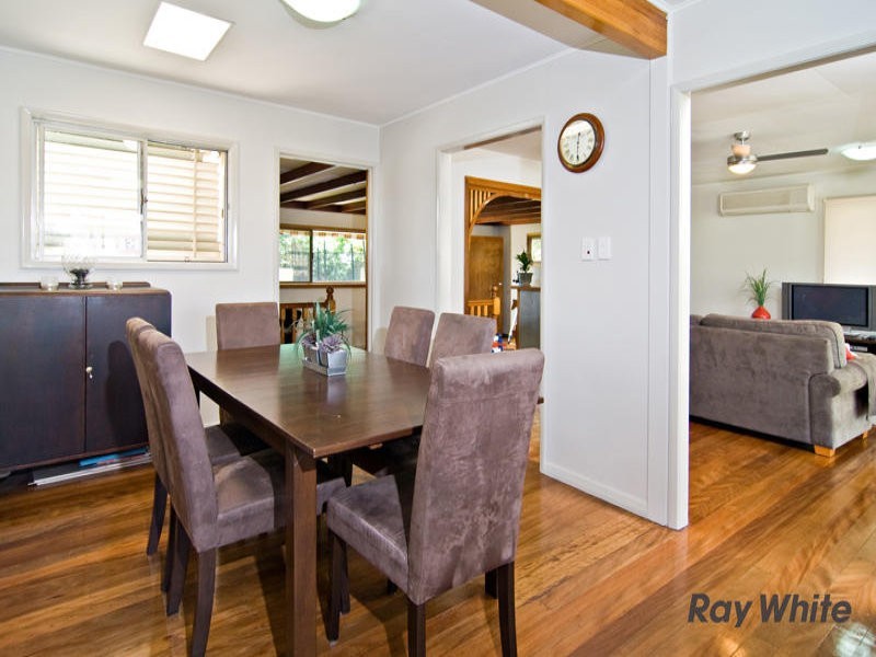 8 Brewster Street, Stafford Heights QLD 4053