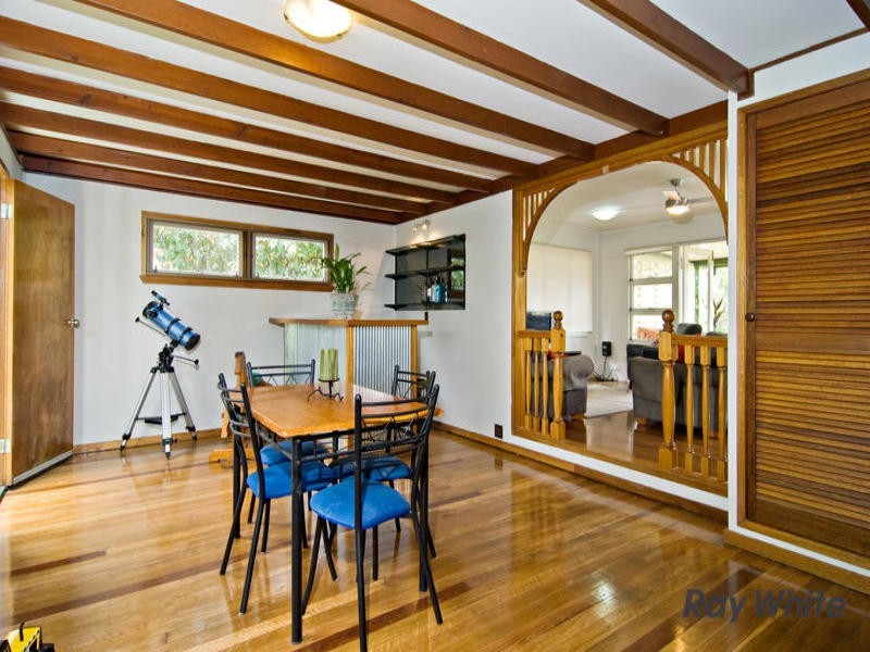 8 Brewster Street, Stafford Heights QLD 4053