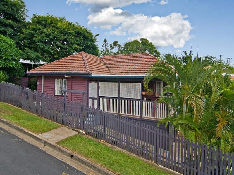 154 Gracemere Street, Grange QLD 4051