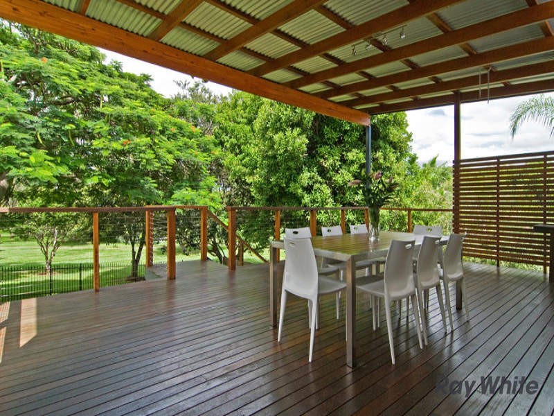 16 Rhodes Street, Stafford QLD 4053