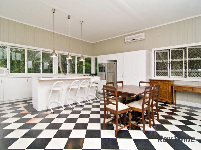 20 Gosman Street, Newmarket QLD 4051