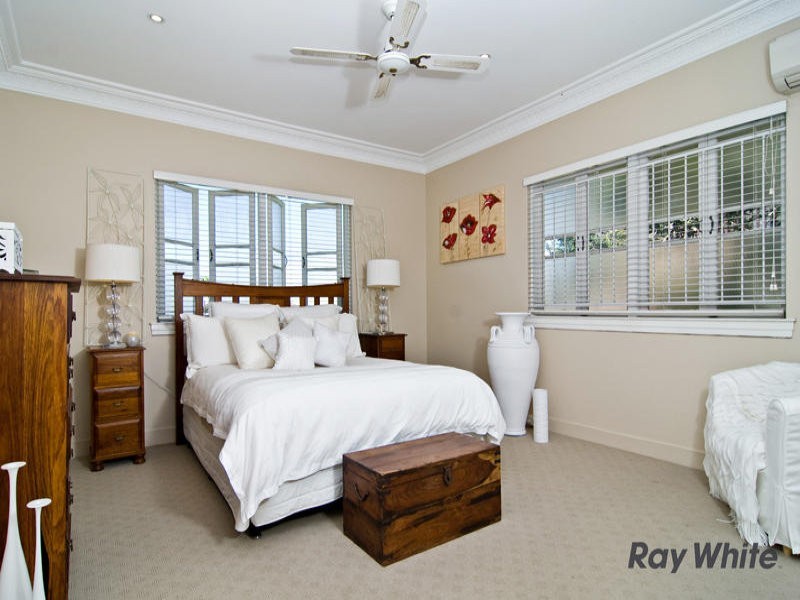 5 McCawley Street, Stafford QLD 4053