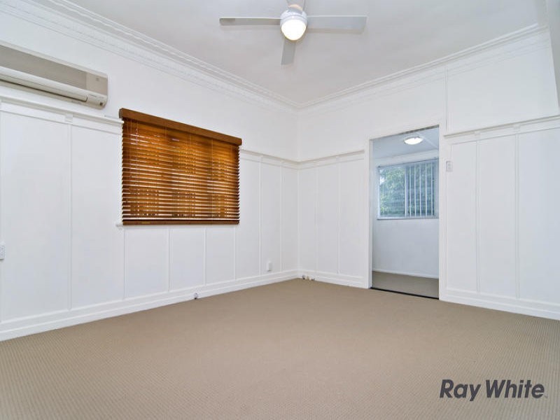 16 Meecham Street, Grange QLD 4051