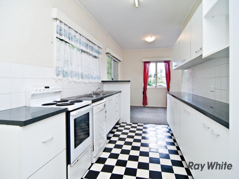 67 Minto Crescent, Arana Hills QLD 4054
