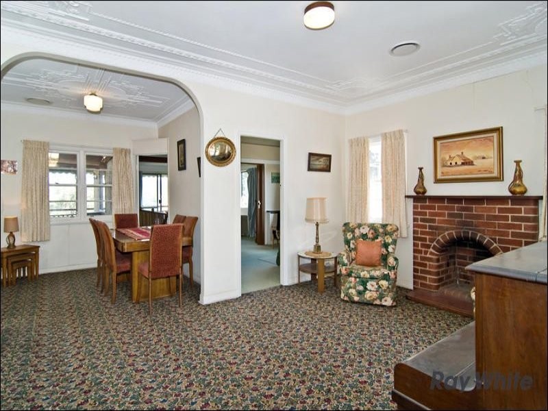 360 Days Road, Grange QLD 4051