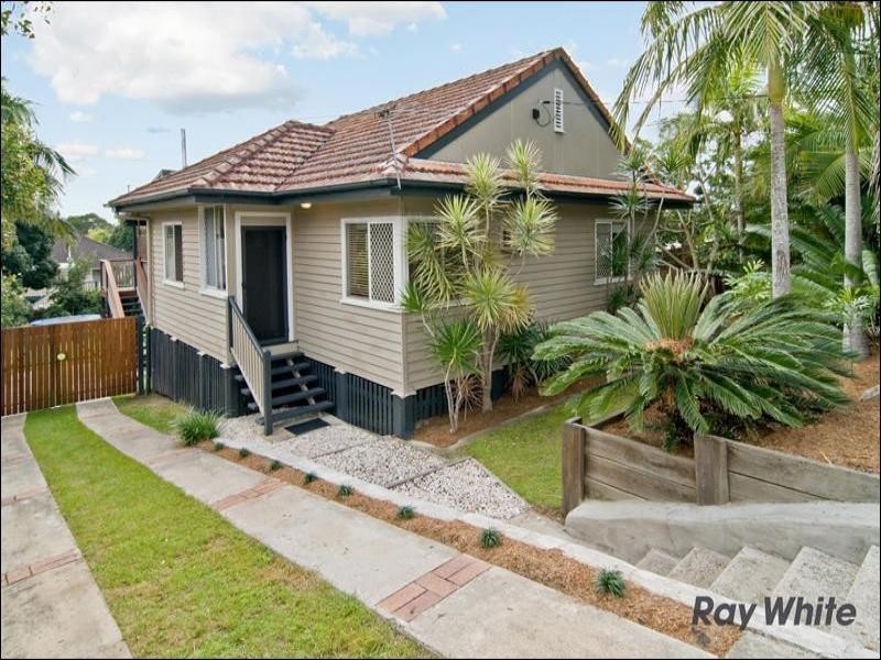 99 Armfield Street, Stafford QLD 4053