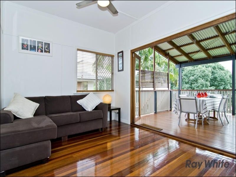 99 Armfield Street, Stafford QLD 4053