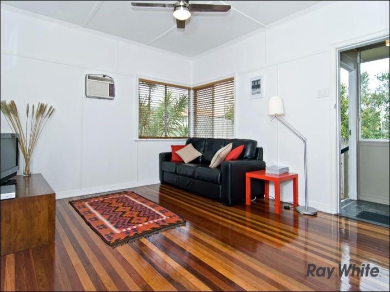 99 Armfield Street, Stafford QLD 4053