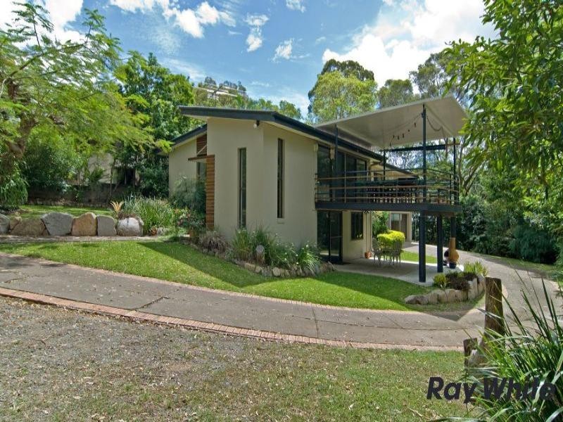 50 Pangeza Street, Stafford Heights QLD 4053