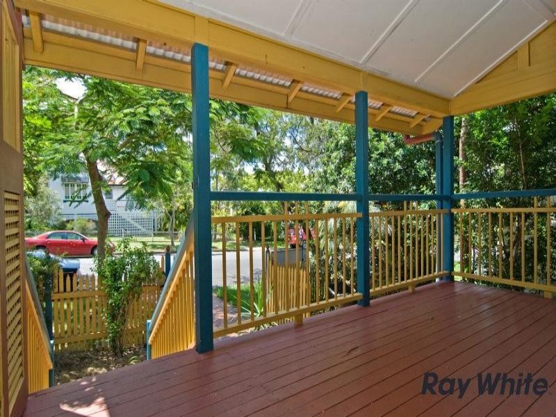 10 Lincoln Street, Wilston QLD 4051