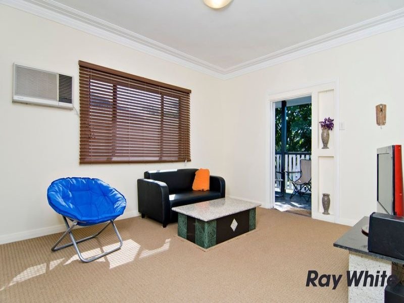 10 Kanangra Street, Stafford QLD 4053