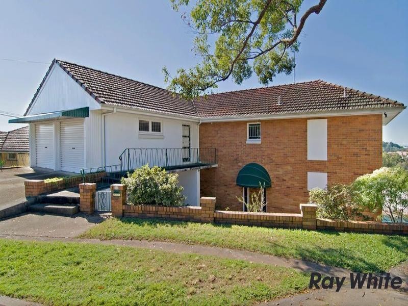 82 Huxley Avenue, Alderley QLD 4051