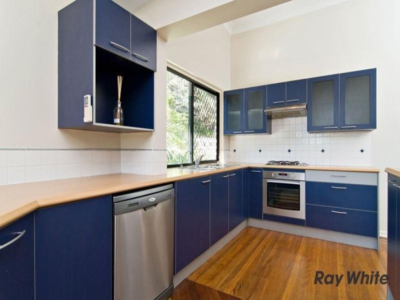 48 Kumbari Crescent, Mitchelton QLD 4053