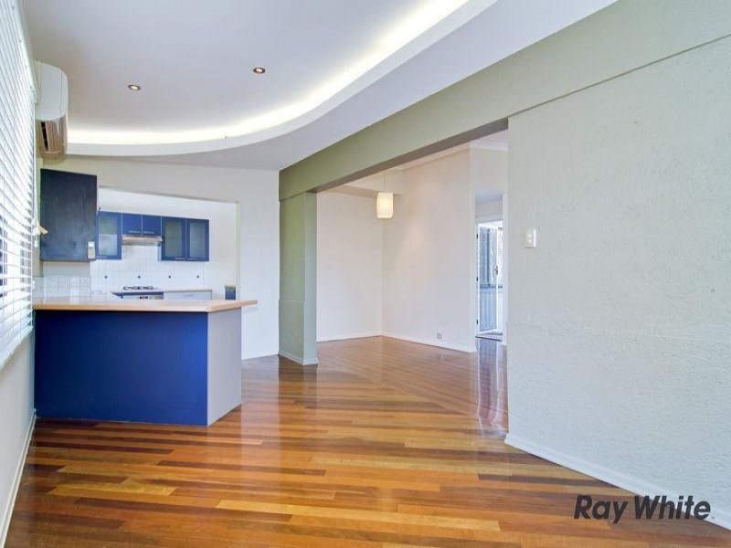 48 Kumbari Crescent, Mitchelton QLD 4053