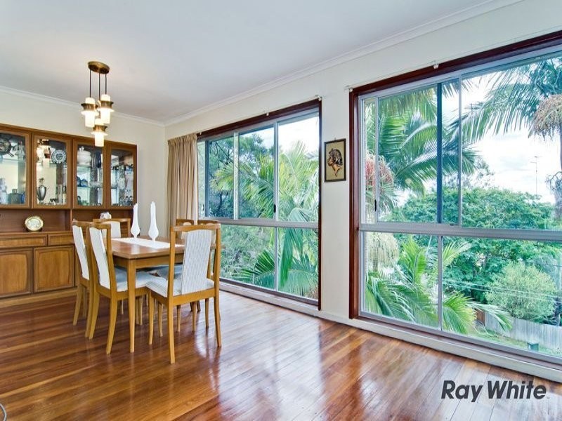 52 Kumbari Crescent, Mitchelton QLD 4053