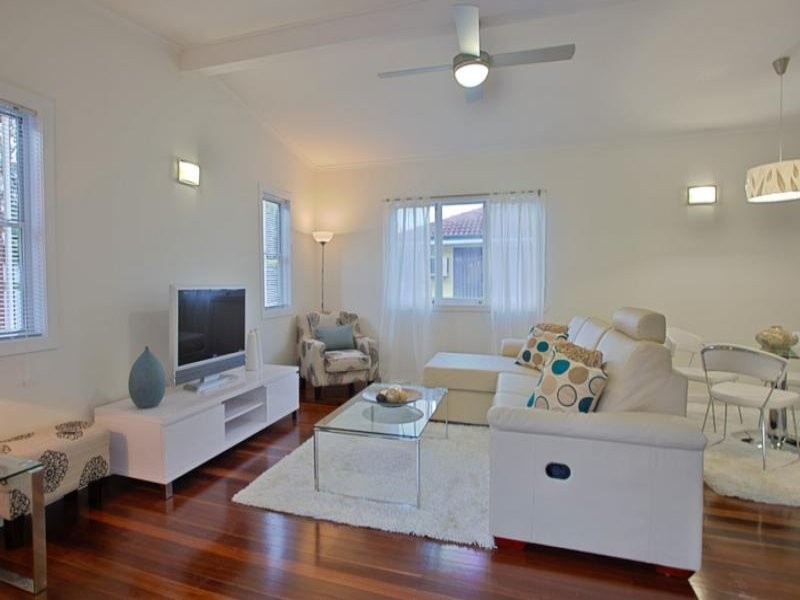 9 Alcester Street, Grange QLD 4051