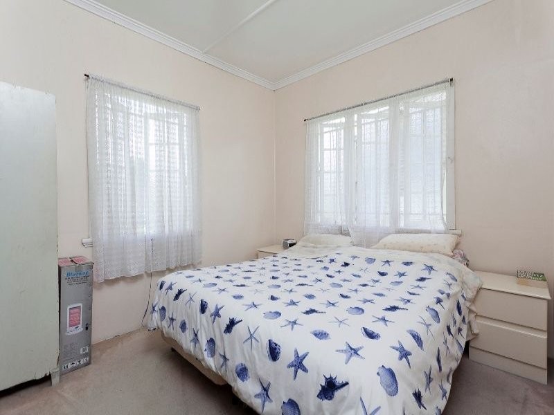 206 Webster Road, Stafford QLD 4053