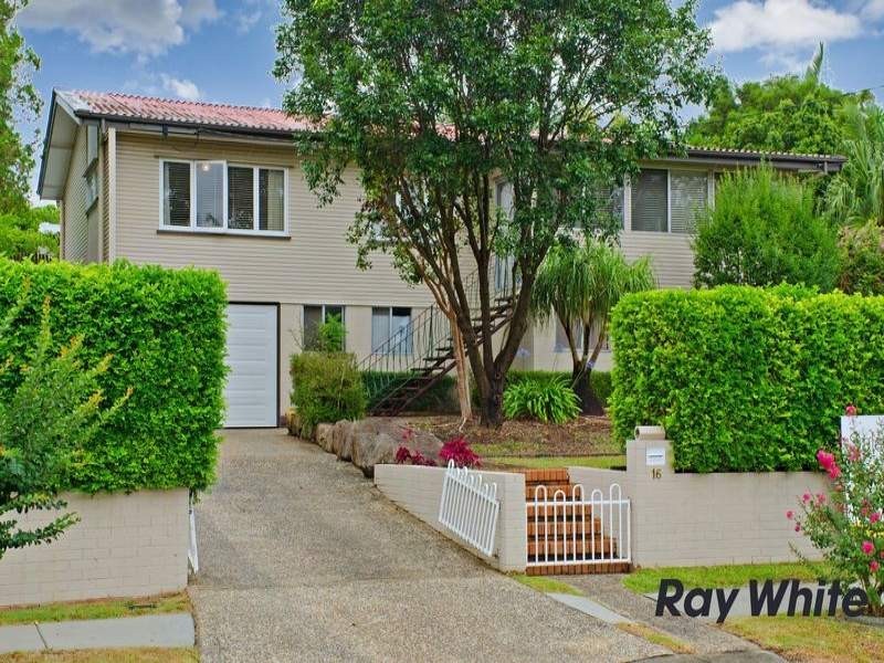 16 Cranbourne Street, Chermside West QLD 4032