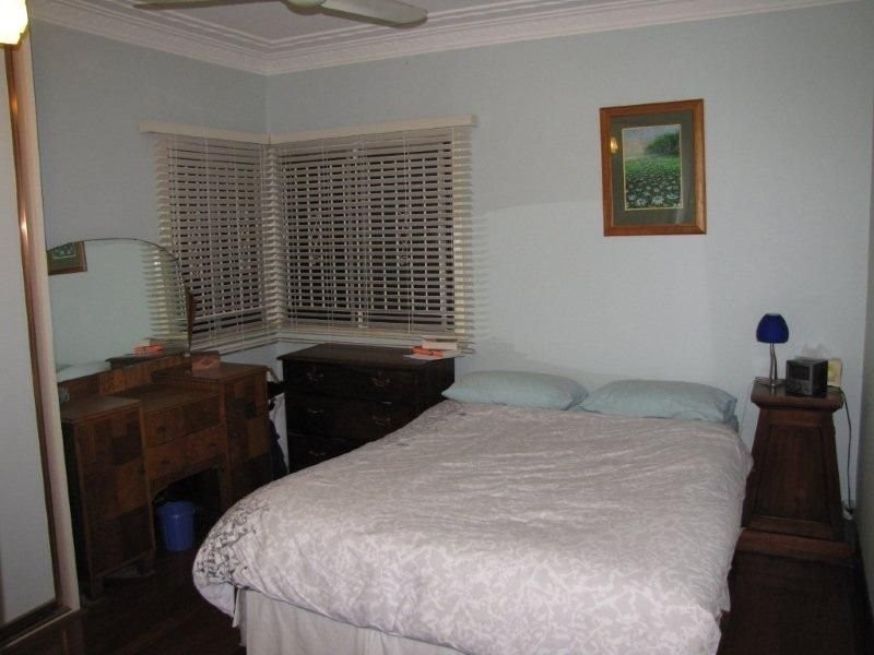 31 Bega Street, Grange QLD 4051