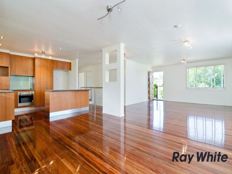 2 Winton Street, Stafford Heights QLD 4053