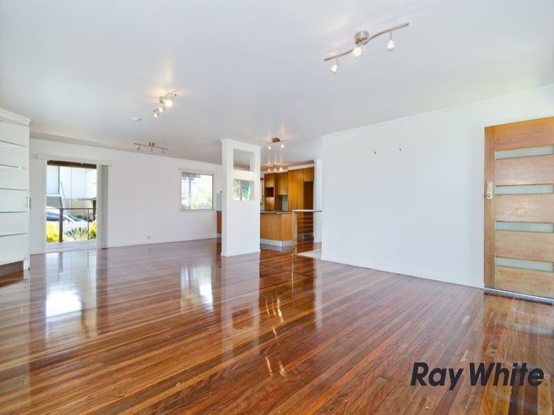 2 Winton Street, Stafford Heights QLD 4053